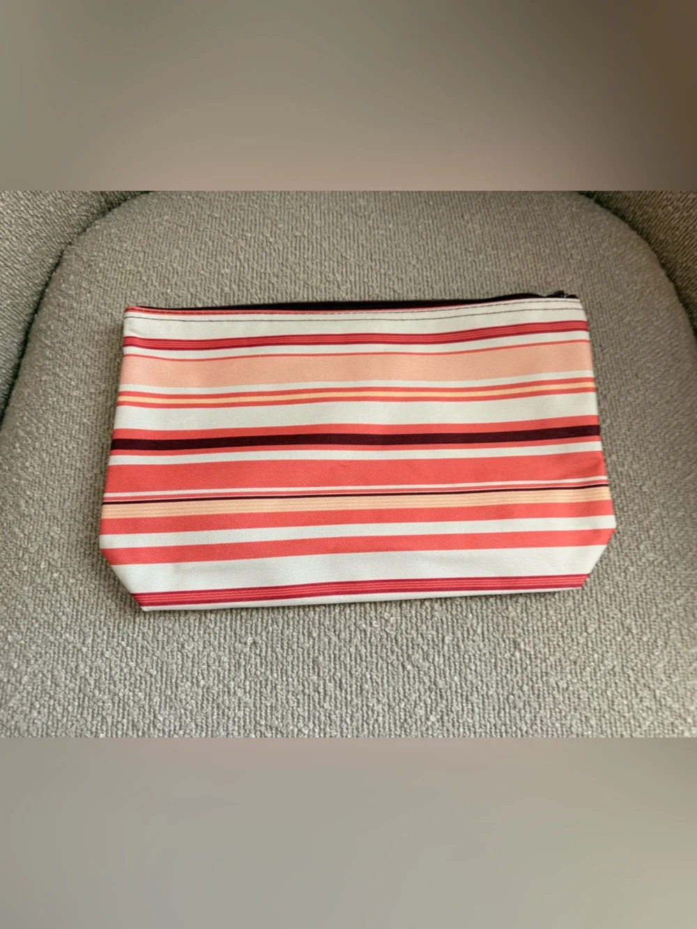 thirty-one Coral and White Striped pouch